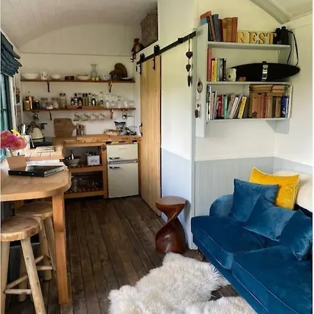Pilgrims Nap Apartment Rainham  Exterior photo